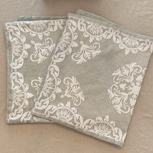 Set of Two King Size Jacquard Floral Pillow Shams